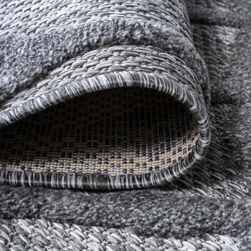 Peralta Moroccan Diamond Indoor/Outdoor Area Rug