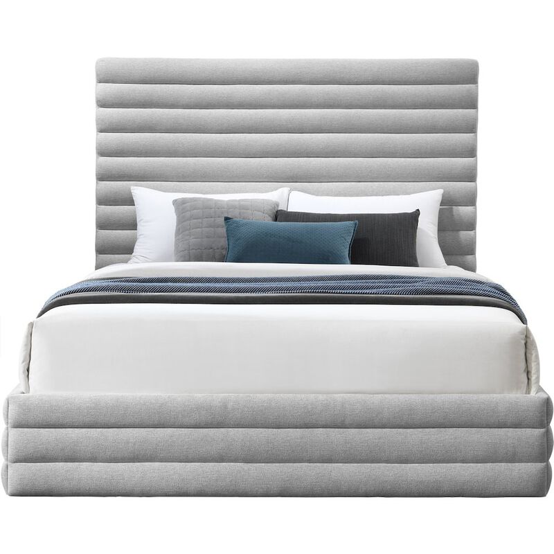 Meridian Furniture Maxwell Grey Linen Textured Fabric Queen Bed