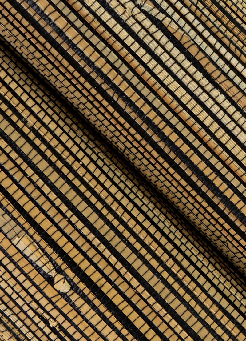 Mayleen Black Grasscloth Wallpaper (Double Roll) image number 4