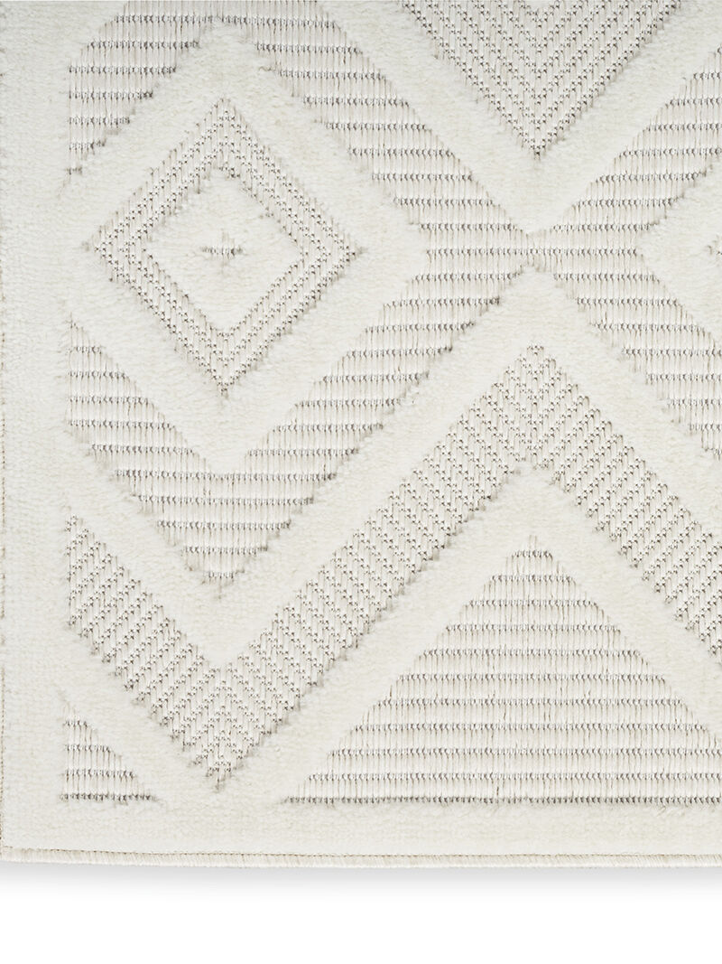 Versatile NRV01 Ivory/White 6' x 9' Rug