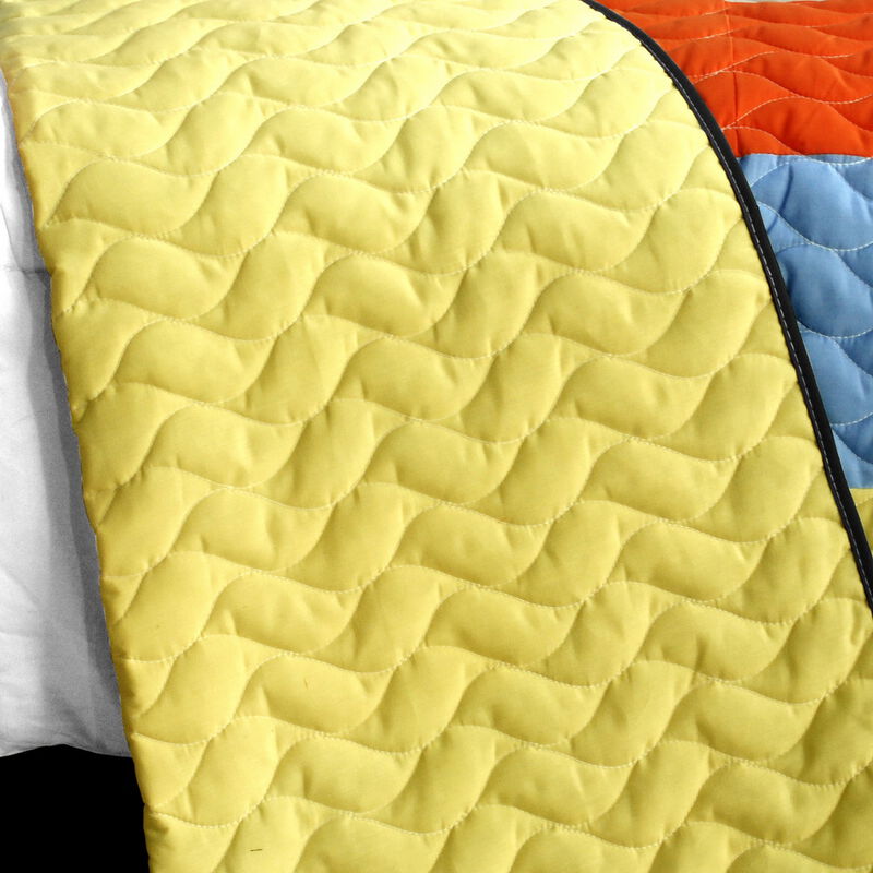 3PC Vermicelli-Quilted Patchwork Quilt Set Lightweight All-Season Bedding image number 4