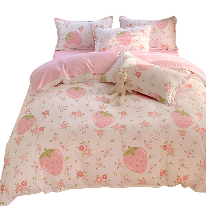 3-Piece Strawberry Duvet Cover Set Cute & Cozy Fruit-Themed Bedding