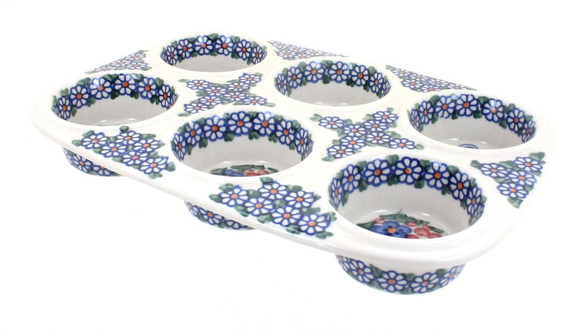 Blue Rose Polish Pottery Daisy Surprise Muffin Pan