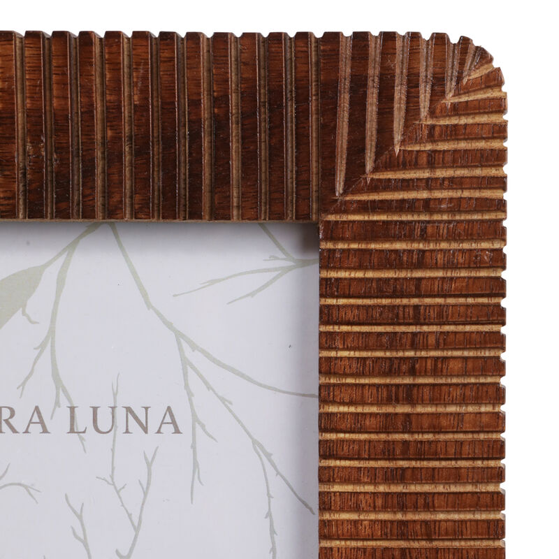 5x7 Ridged Wood Photo Frame image number 5