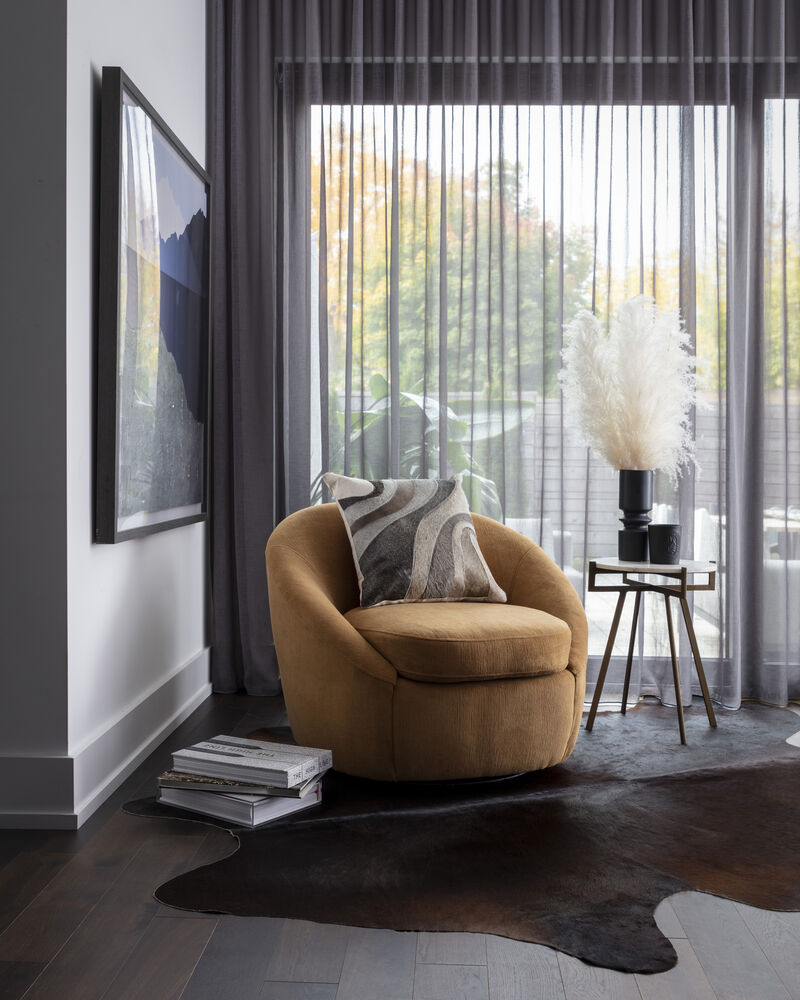 Anak White End Table