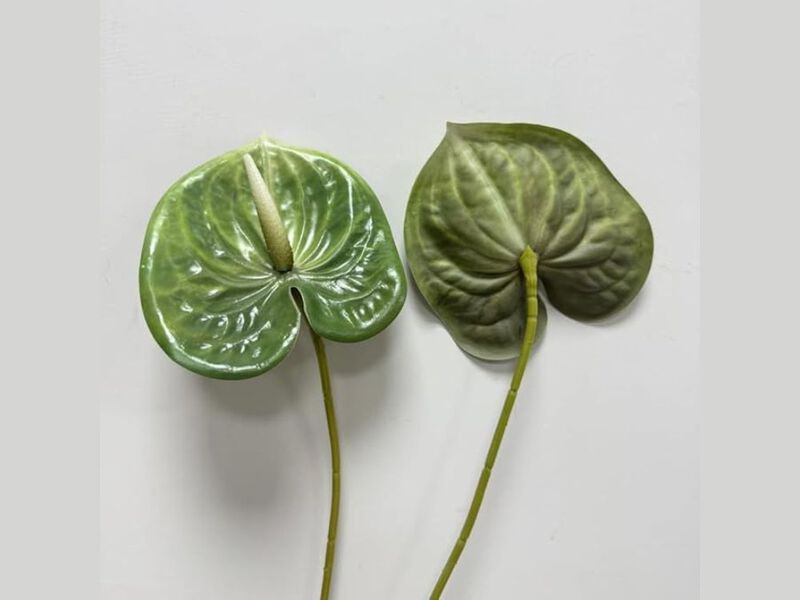 5 Piece Green Artificial Lily Flower Stems Wedding Centerpiece Decor image number 1