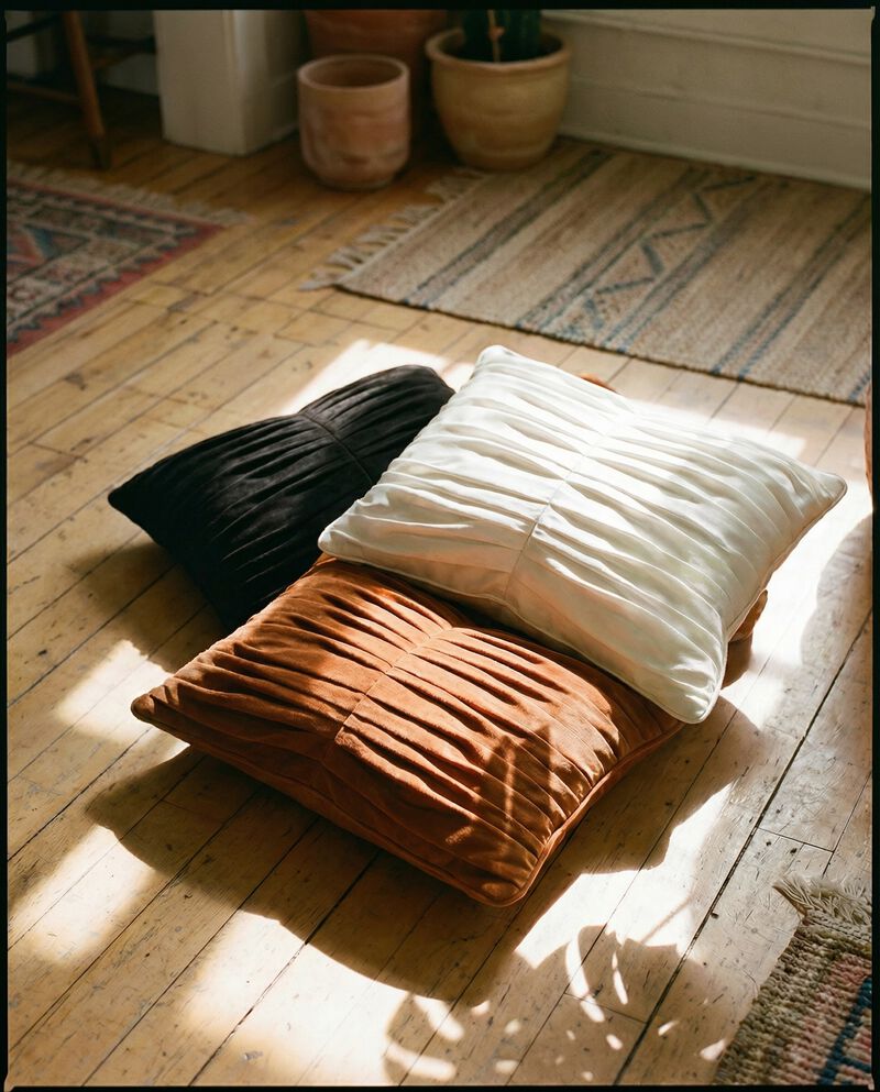 Pleated Cotton Suede Pillow image number 3