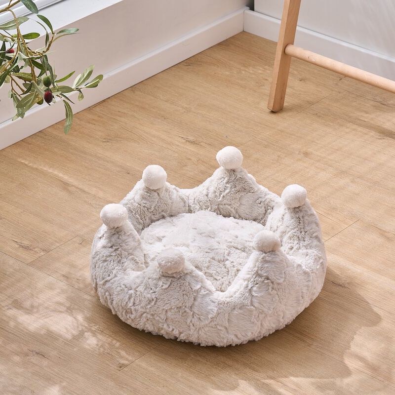 Petpals White Crown Cat Bed with Removable, Washable Bed