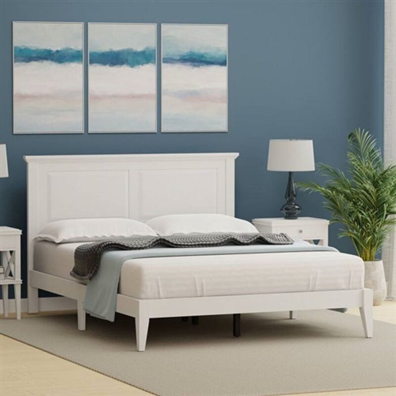 Classic Solid Oak Platform Bed &ndash; Sturdy Wooden Frame with Traditional Headboard