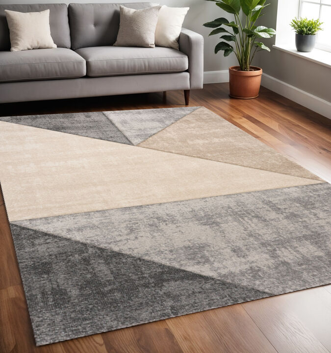 HomeRoots Geometric Area Rug