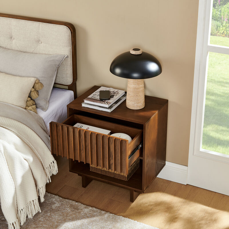 Harjas Nightstand image number 1