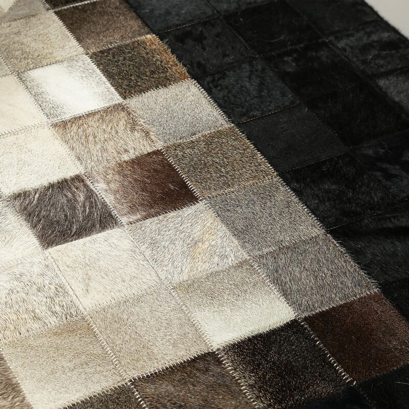 Genuine Beige Cowhide Patchwork Rug with Black Border image number 4