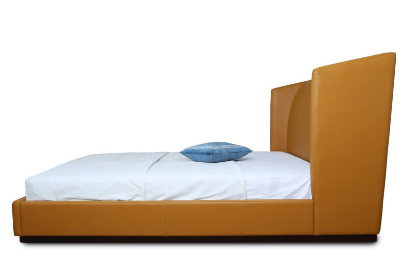 Lenyx Brown Queen Bed