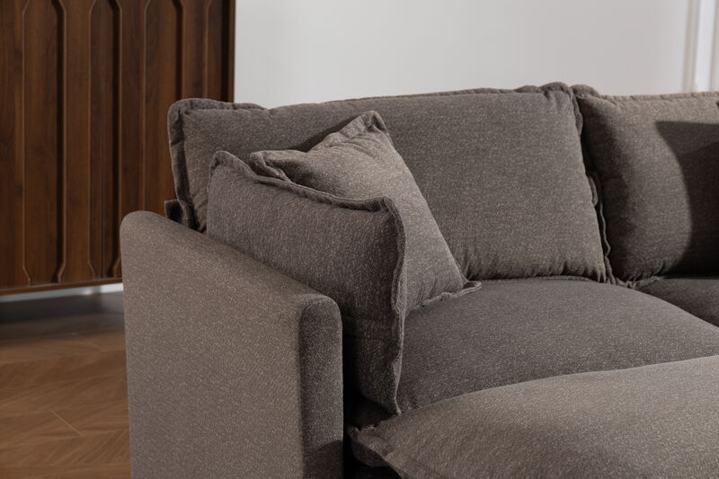 Metilf Sectional Sofa image number 4
