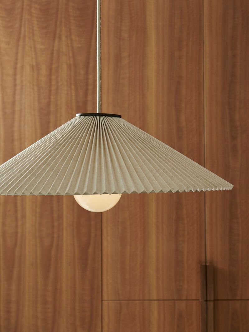 Beacon Lighting Amore Large 1-Light Pendant Light with Pleated Linen Shade Modern Ceiling Pendant image number 3