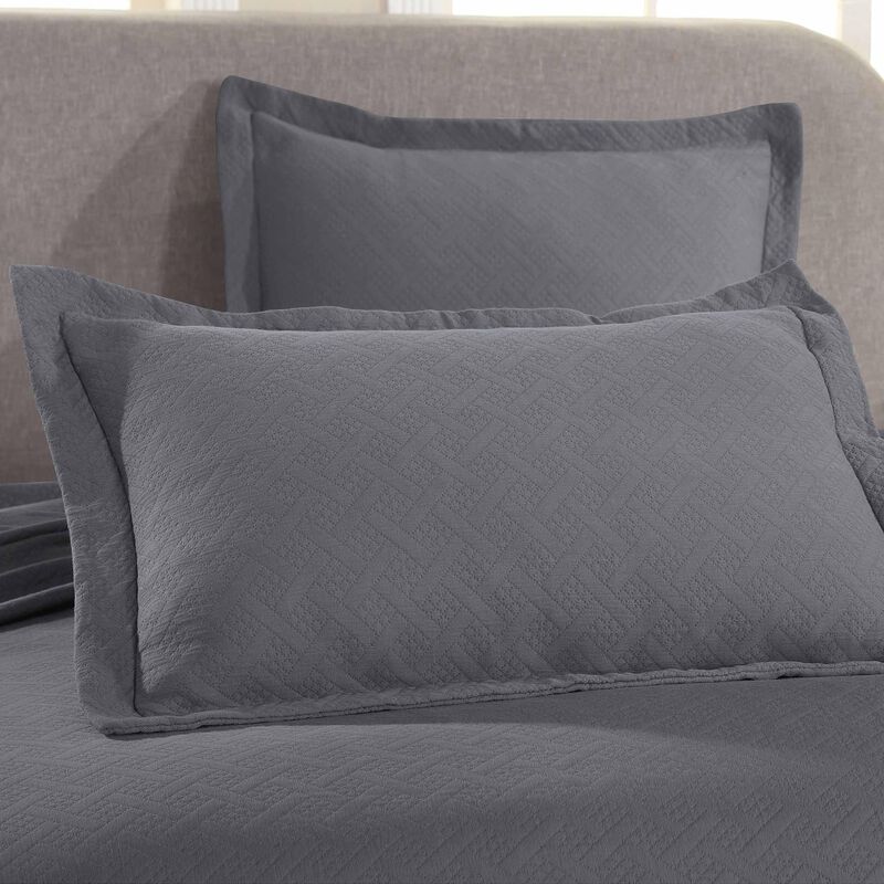 Lightweight Cotton Matelasse Bedspread Set with Matching Shams image number 4