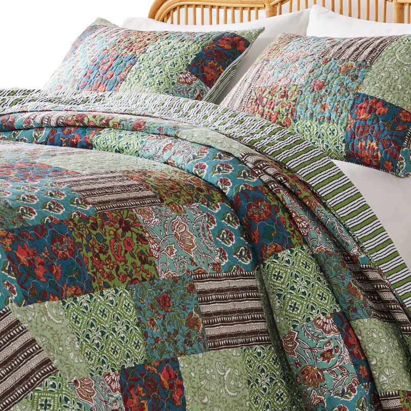 Aby 3pc King Quilt Set, Reversible Patchwork, Jade Green Cotton Microfiber - Benzara