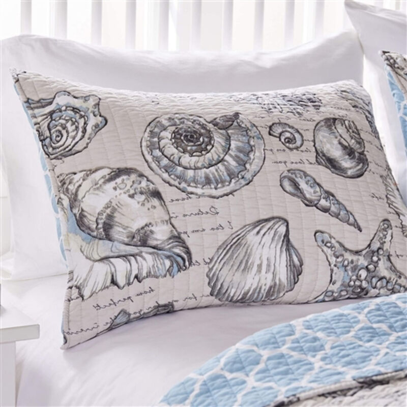 Seaside Shells Reversible Quilt Set – Soft 3-Piece Microfiber Coastal Bedding