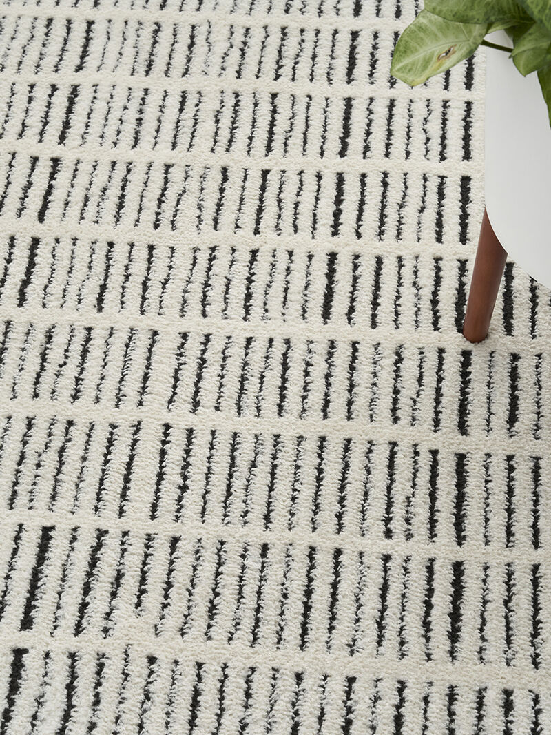 Modern Comfort MNC03 Ivory/Black 9' x 12' Rug