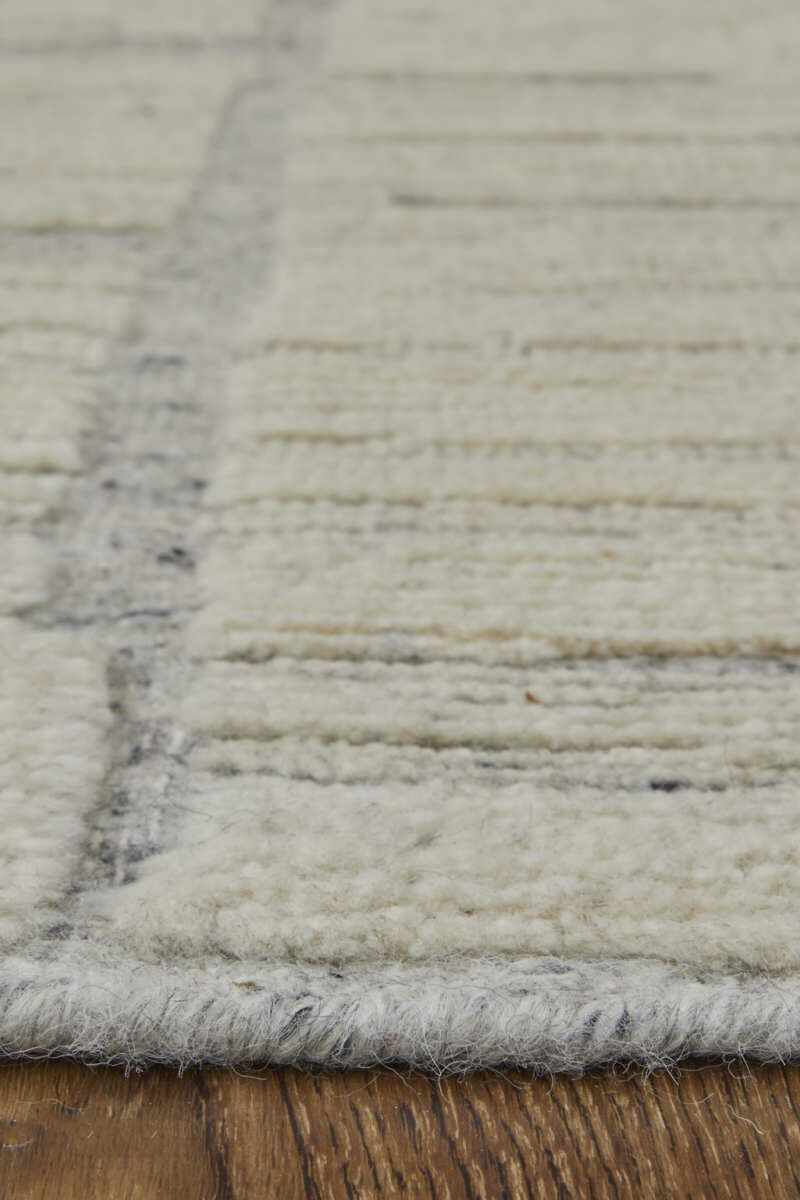 Bluff T6041 Collection by Thom Filicia image number 3