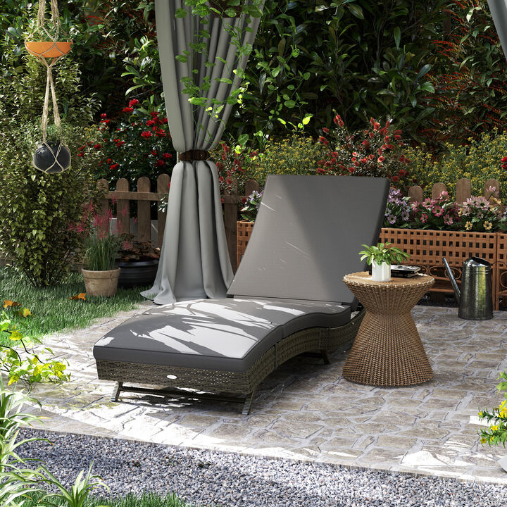 Hivvago PE Rattan Chaise Lounge Chair for Outdoor Patio