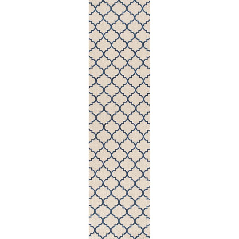 Arabesque Ogee Trellis Indoor/Outdoor Area Rug