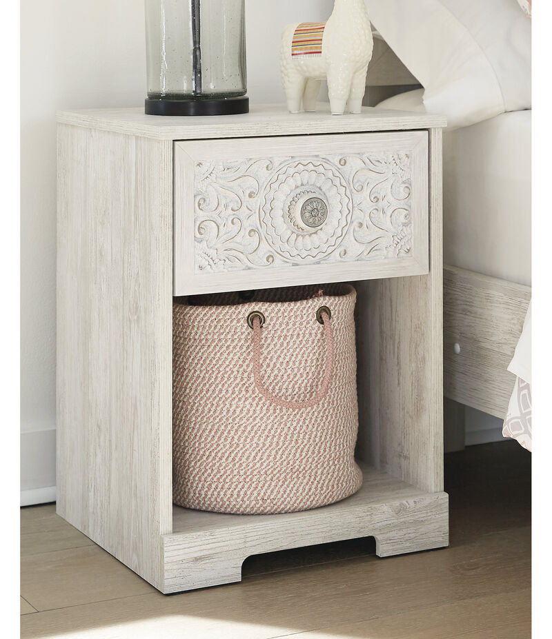 Paxberry Nightstand