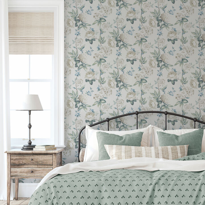 Atley Light Green Floral Wallpaper
