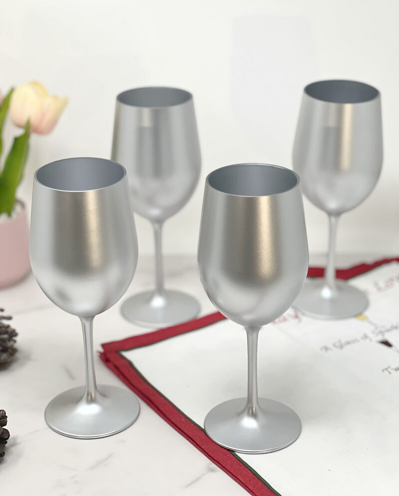 Durable Acrylic Stemmed Wine Glasses Set of 4 for Everyday Use