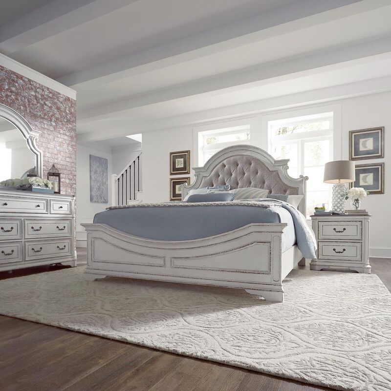 Liberty Furniture Magnolia Manor King Upholstered Bed in Antique White image number 3