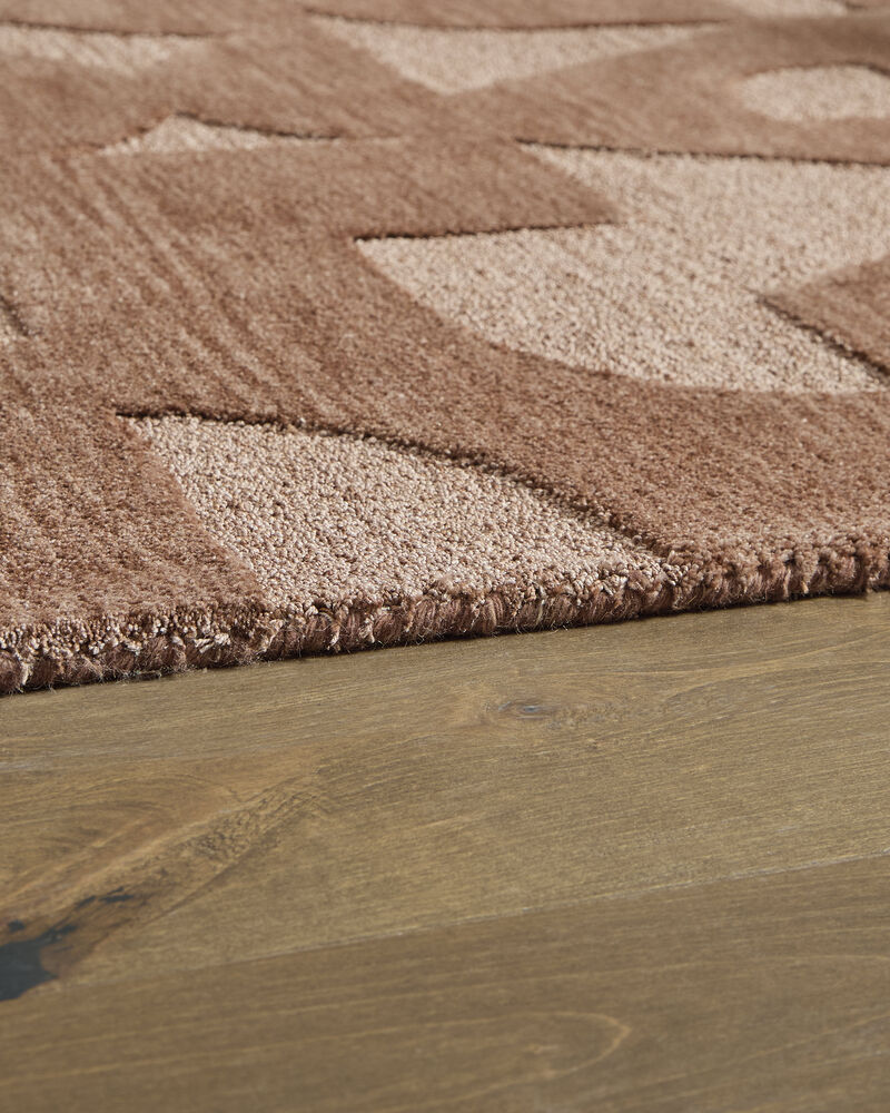 Perrenton 5' x 7' Rug image number 2