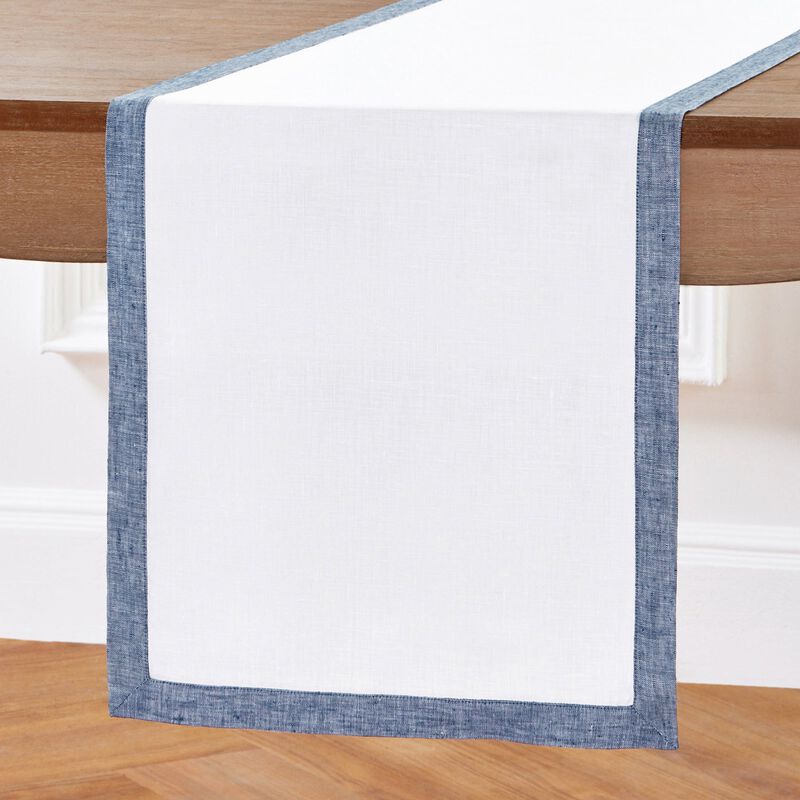 Solino Home Classic 100% Linen Table Runner &ndash; Handcrafted, Machine Washable, Perfect for Holiday and Everyday Dining