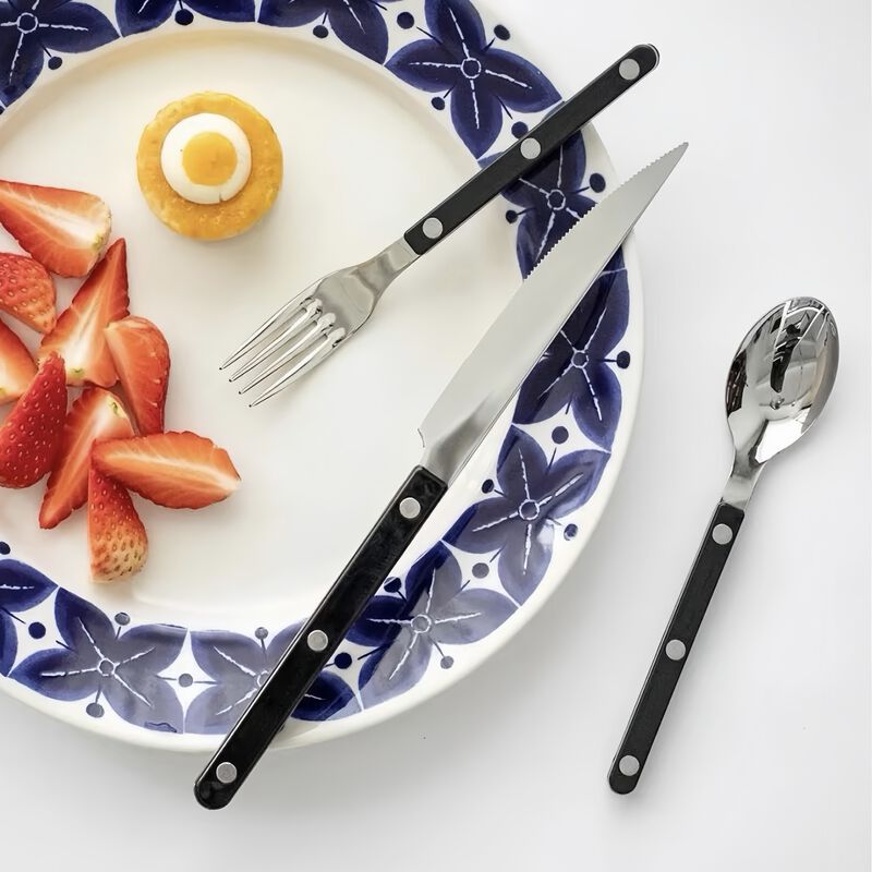 Retro Nordic Flatware Set of 10 image number 3