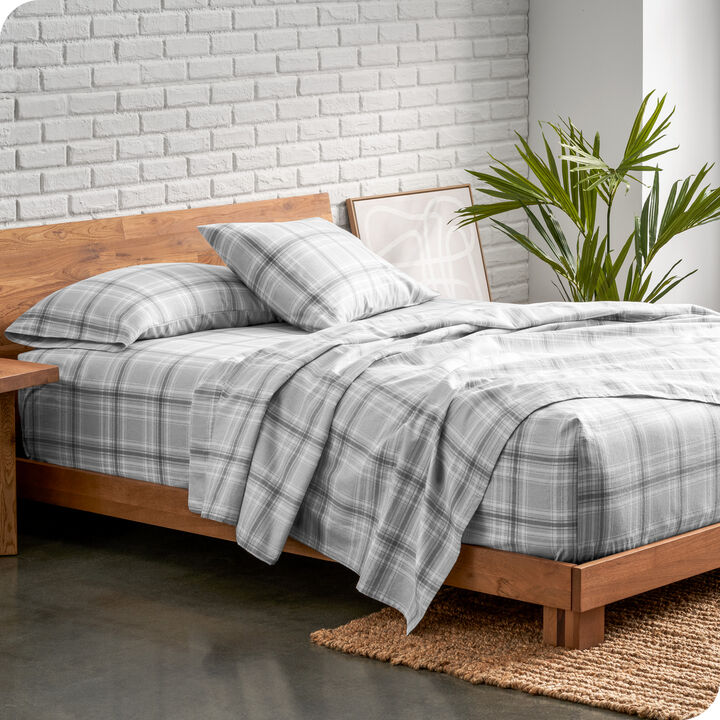 Soft & Cozy 100% Cotton Flannel Printed Pattern Sheet Set