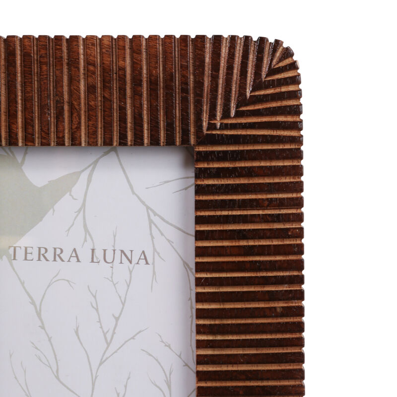 4x6 Ridged Wood Round Edge Photo Frame, Walnut image number 5