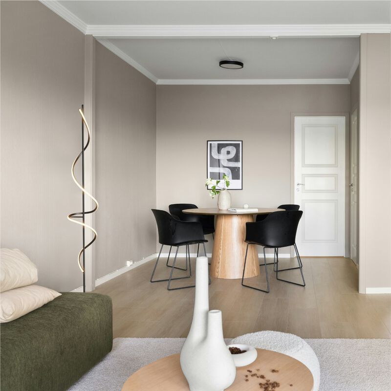 Sculptural Curve 24W LED Floor Lamp 51 in. - 3000K Warm White - Stepless Dimming in Matte Black