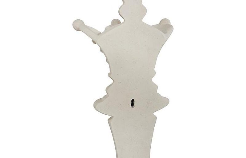 Queen Chess White Wall Decor image number 4
