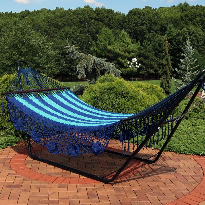 Sunnydaze 2-Person Woven Rope Hammock with Spreader Bars and Fringe
