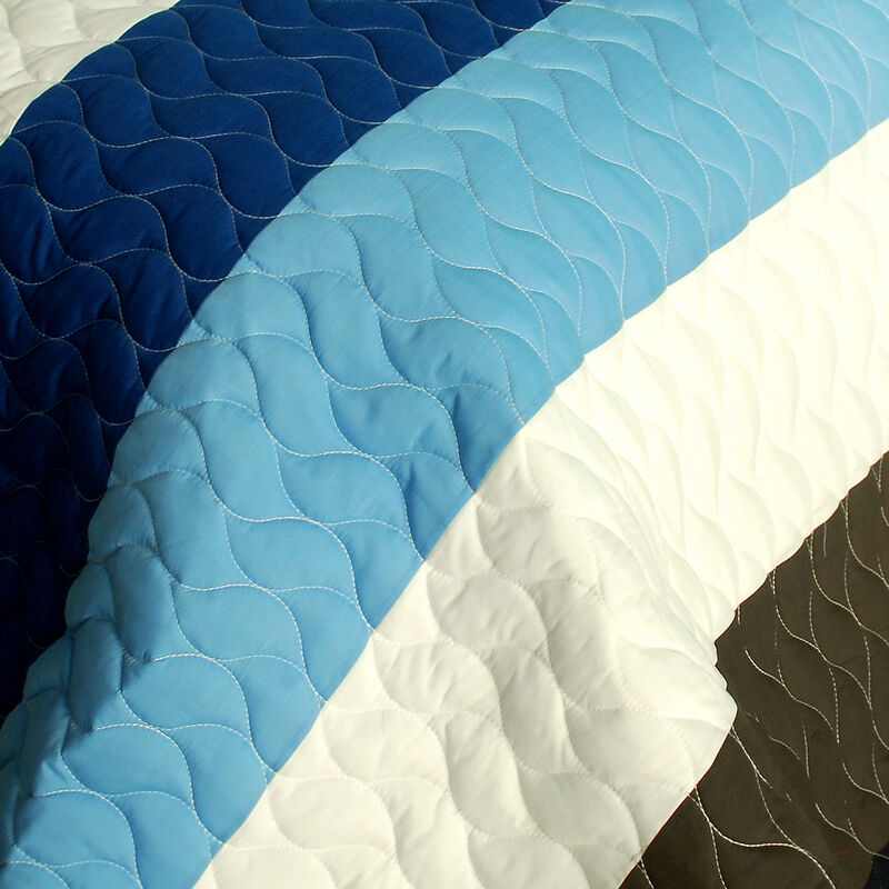 Romantic Town 3PC Queen Patchwork Quilt Set Quilted Soft Bed Cover Ensemble image number 2