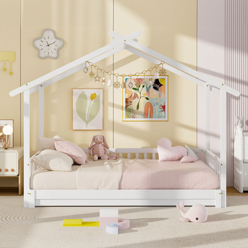 Extendable Daybed with Roof and Fence Rails – Fun Wooden House Bed for Children