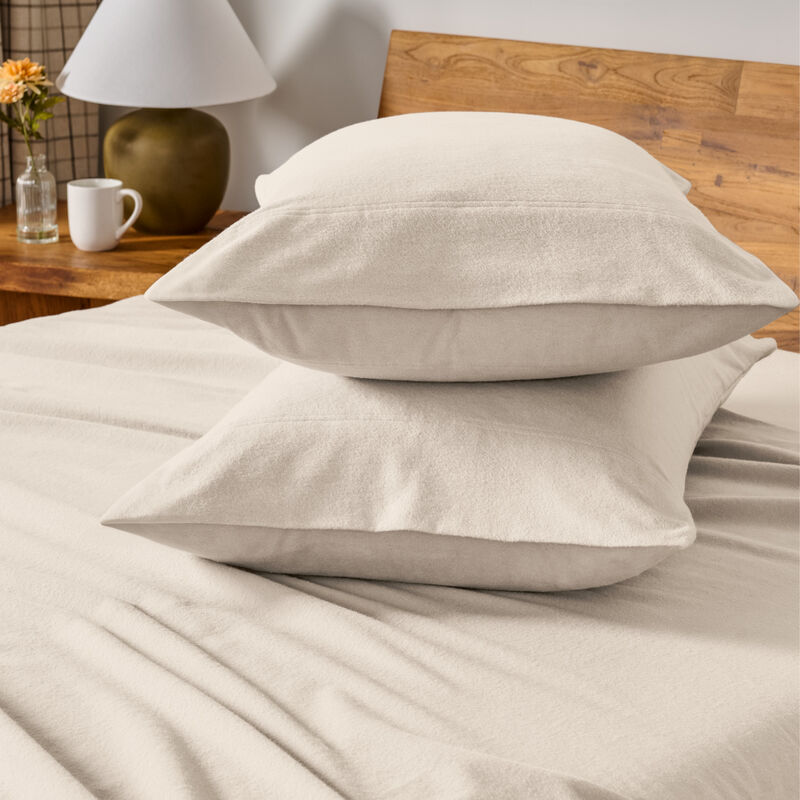 Soft & Cozy 100% Cotton Flannel Pillowcase Set image number 2