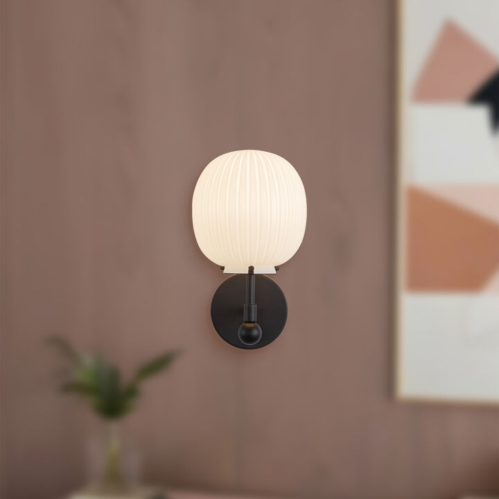 Cherise 7-in Socket Damp-Rated Wall/Vanity Light