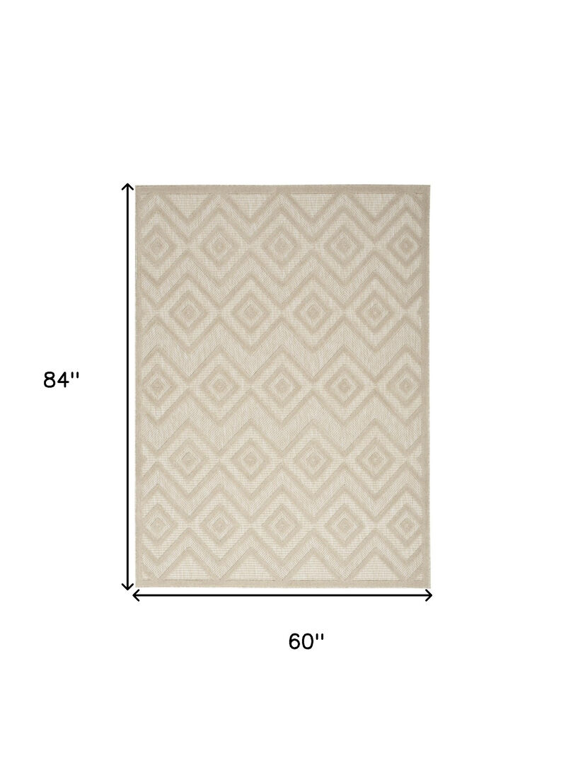 HomeRoots 5' X 7' Cream And Beige Geometric Indoor Outdoor Area Rug image number 5