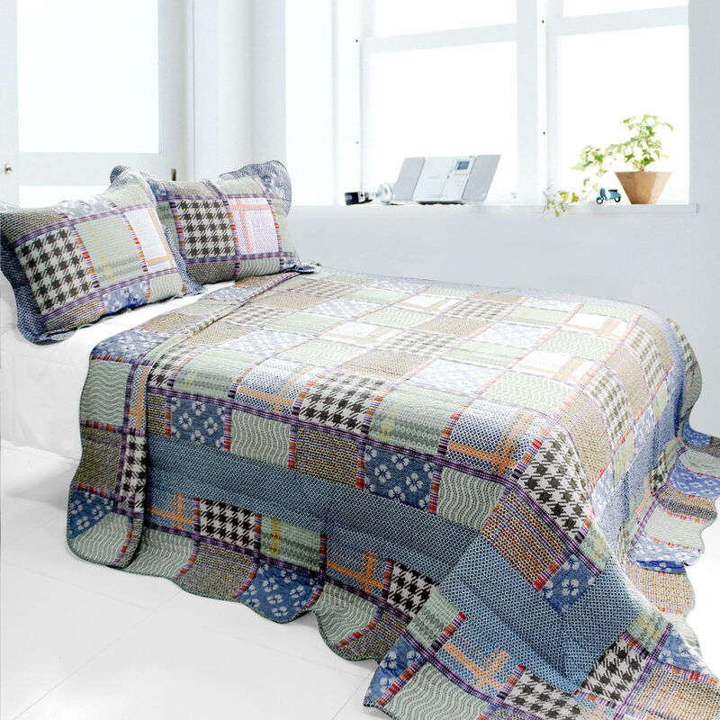 Queen Size 3-Piece Cotton Quilted Printed Quilt Set with Matching Pillow Shams image number 0