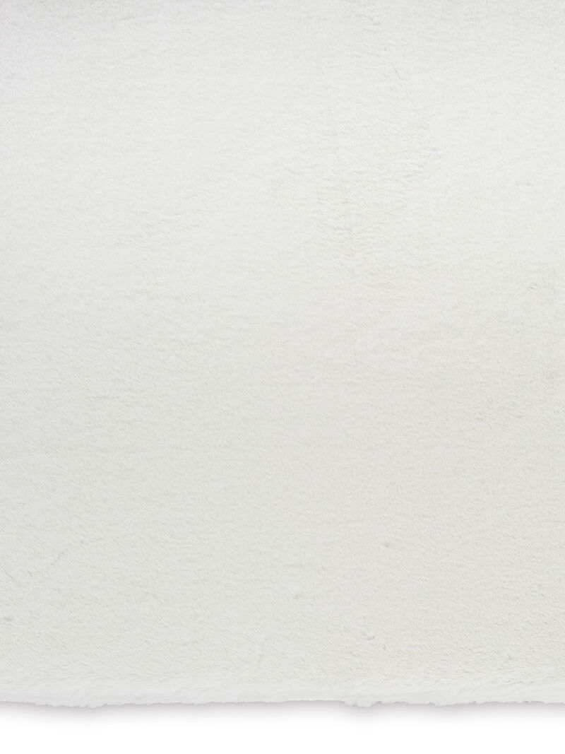 Soft Plush Rabbit Fur SFF01 White 4' x 6' Rug