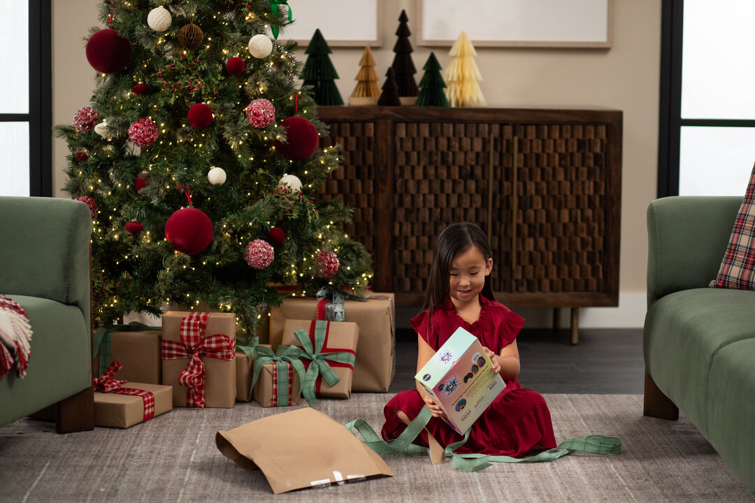 Pin N Play Pineapple