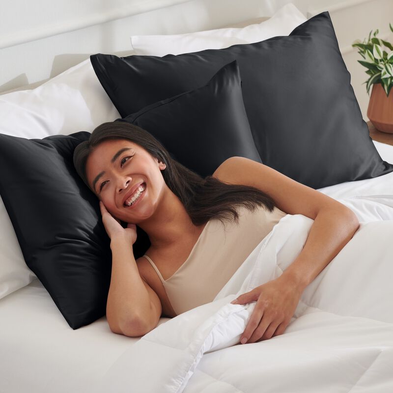 Satin Pillowcase Set for Hair and Skin image number 2