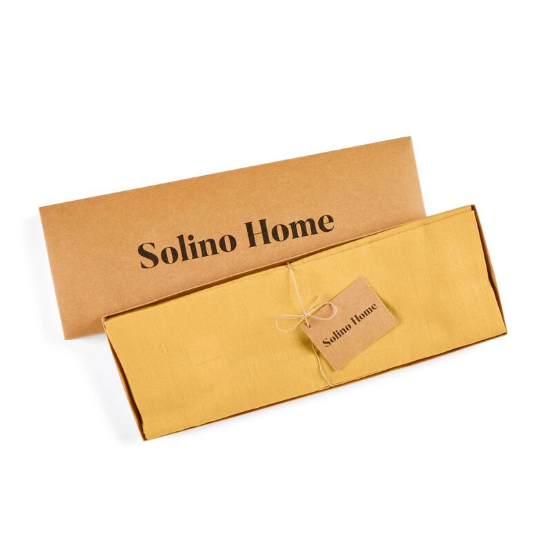 Solino Home Fete 100% Linen Placemats &ndash; Set of 4, 14 x 19 in, Machine Washable, Holiday and Everyday Dining