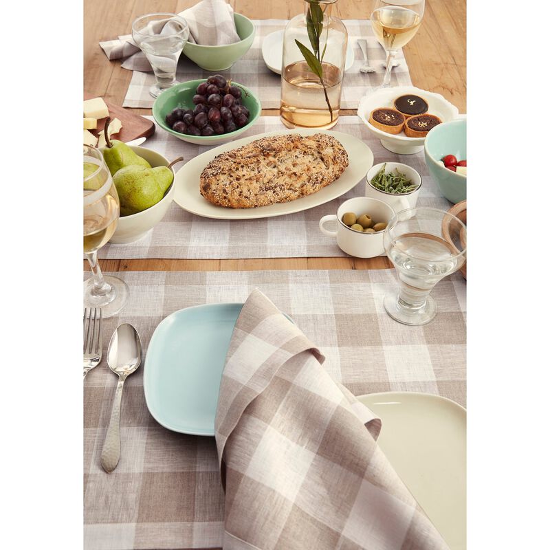 Solino Home Buffalo Check 100% Linen Placemats &ndash; Set of 4, 14 x 19 in, Machine Washable, Holiday and Everyday Dining