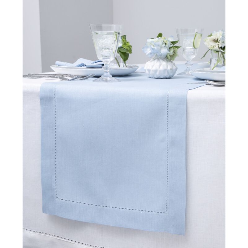 Solino Home Fete 100% Linen Tablecloth &ndash; Handcrafted, Machine Washable, Perfect for Holiday and Everyday Dining